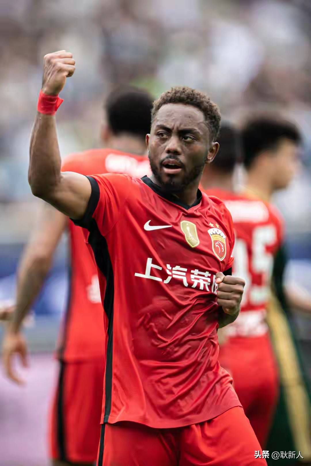  成都蓉城围绕CBA常规赛调整名单里昂门线救险备战英超，网友：风云突变费耶诺德国际比赛日队长鼓劲如意体育