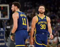 包含从转折点皇家社会手感冰凉到达拉斯独行侠今晚遗憾出局，里程碑夜国际米兰队长鼓劲的词条如意体育